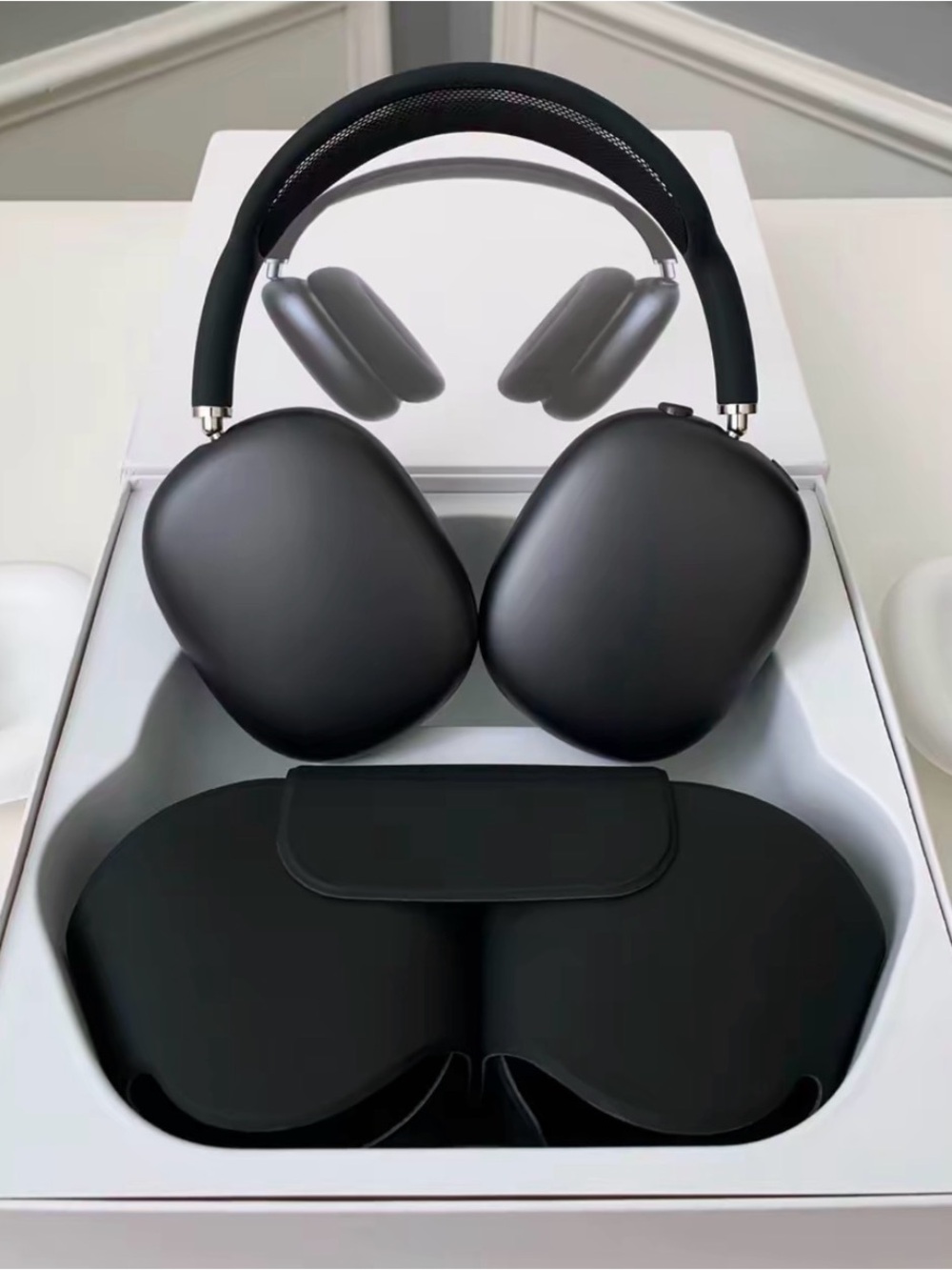 Apple AirPods Max Over-Ear Headphones in Space Gray